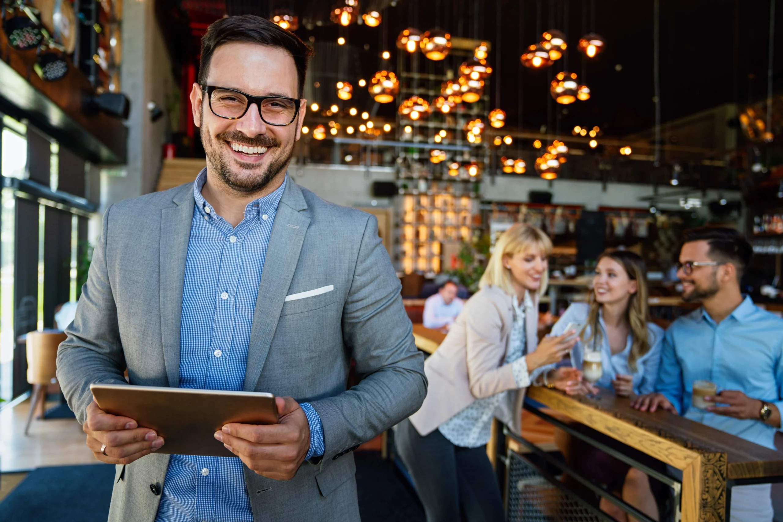 Restaurant owner using Monyfi’s captive portal, turning Wi-Fi into revenue with ads, videos, and loyalty promotions.