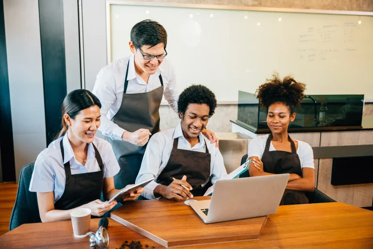 How to Monetize Cafe & Restaurant Wi-Fi in 2026: Vouchers, Ads & Loyalty Integration